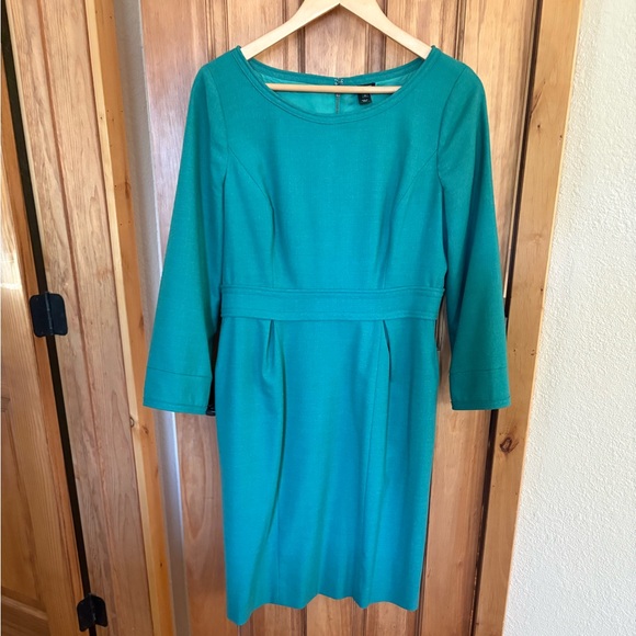 J. Crew Dresses & Skirts - J. Crew Clea Dress in green, women’s size 10